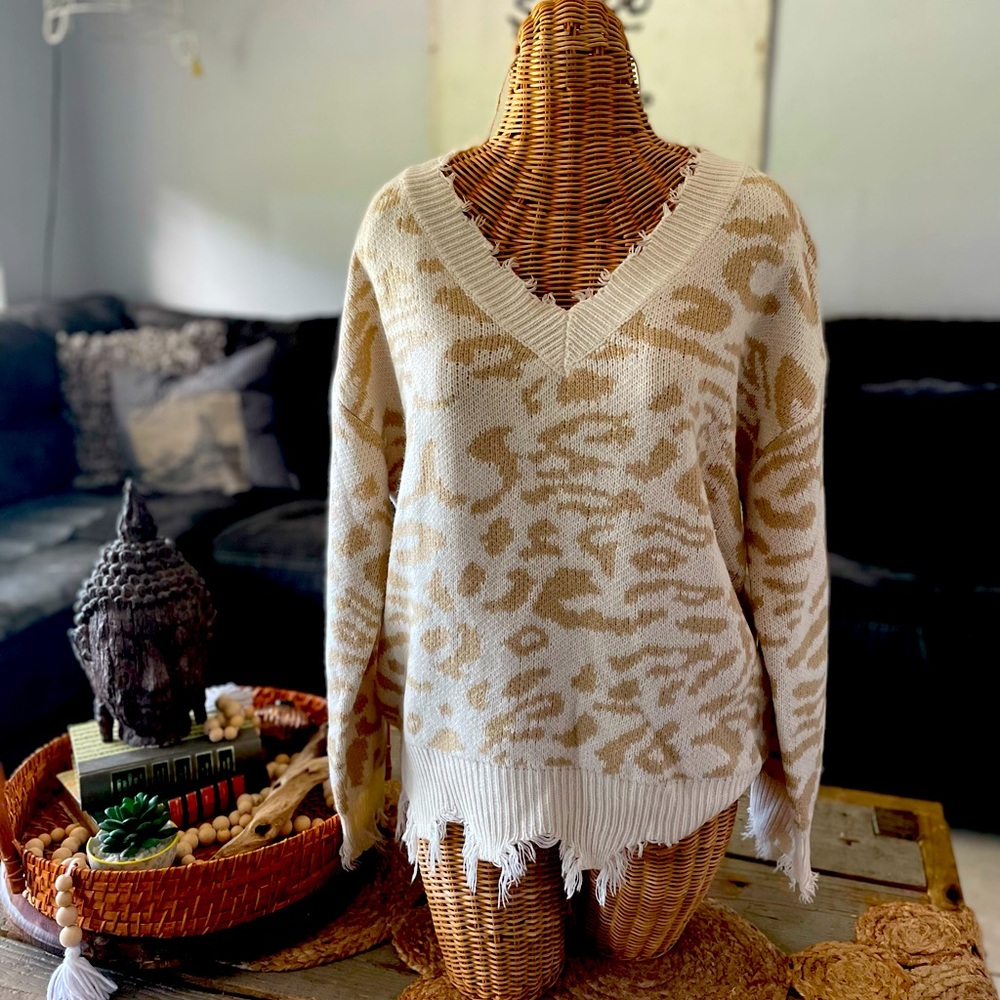 Leani distressed sweater